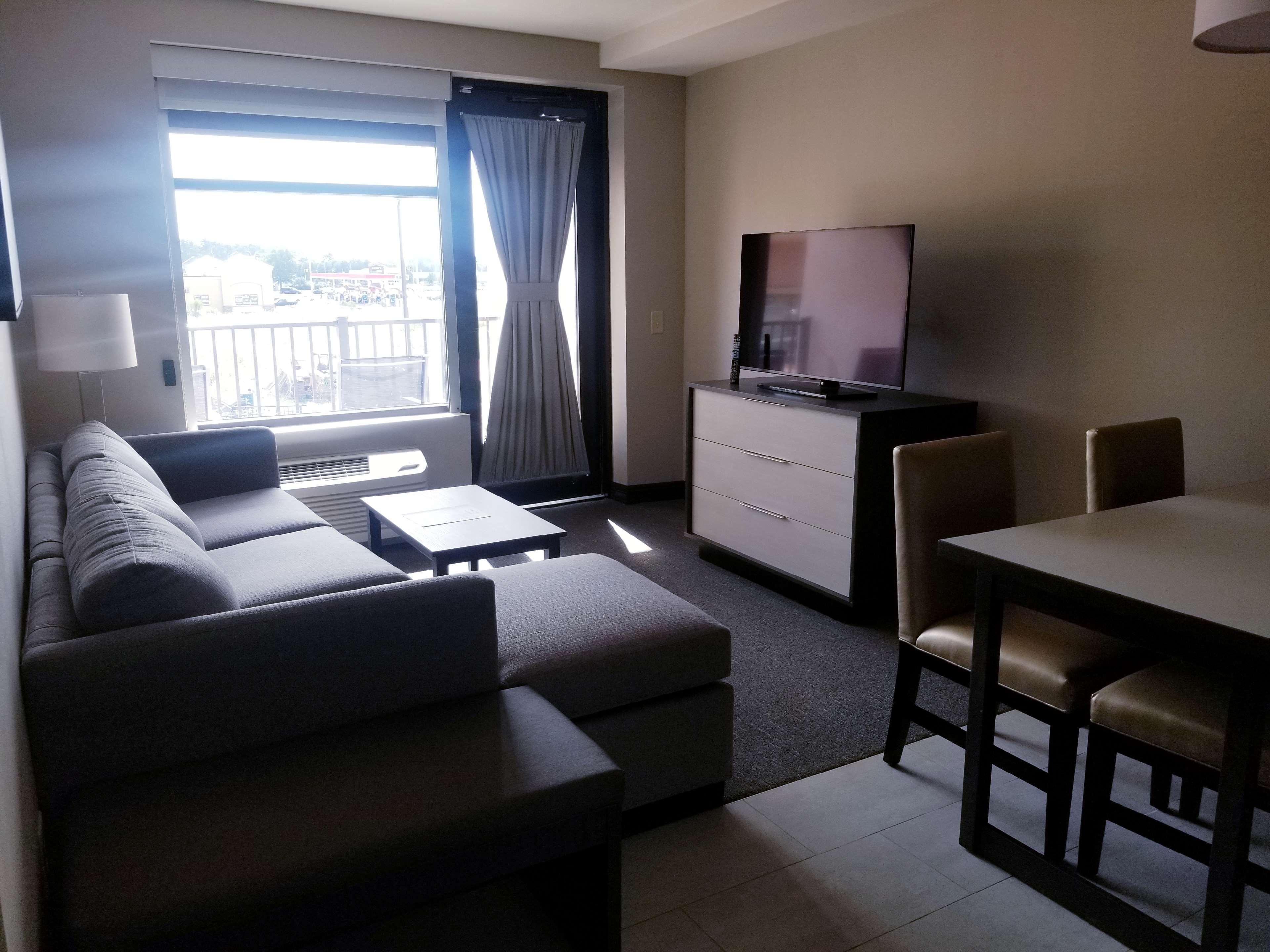 Western Executive Residency Rigby's Water World Hotel 3*