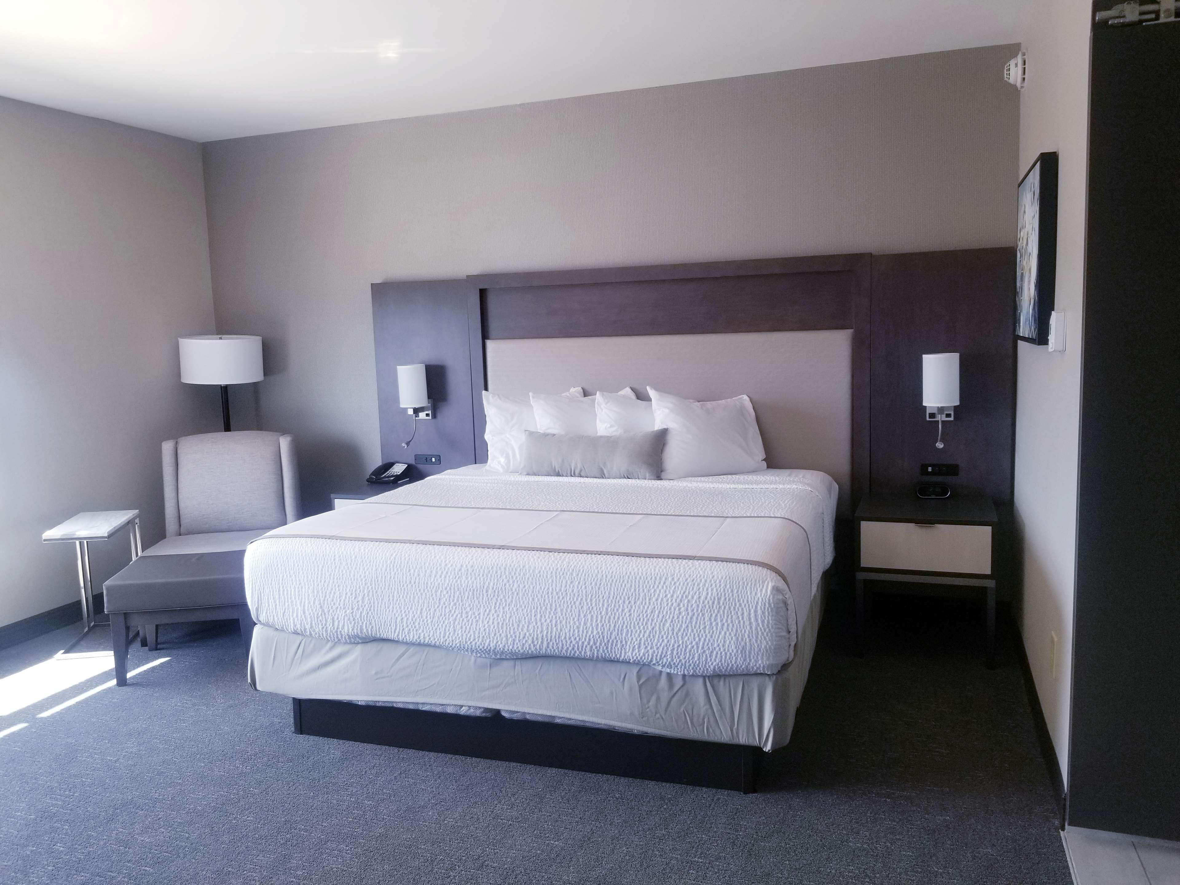 Hotel Western Executive Residency Rigby's Water World Warner Robins