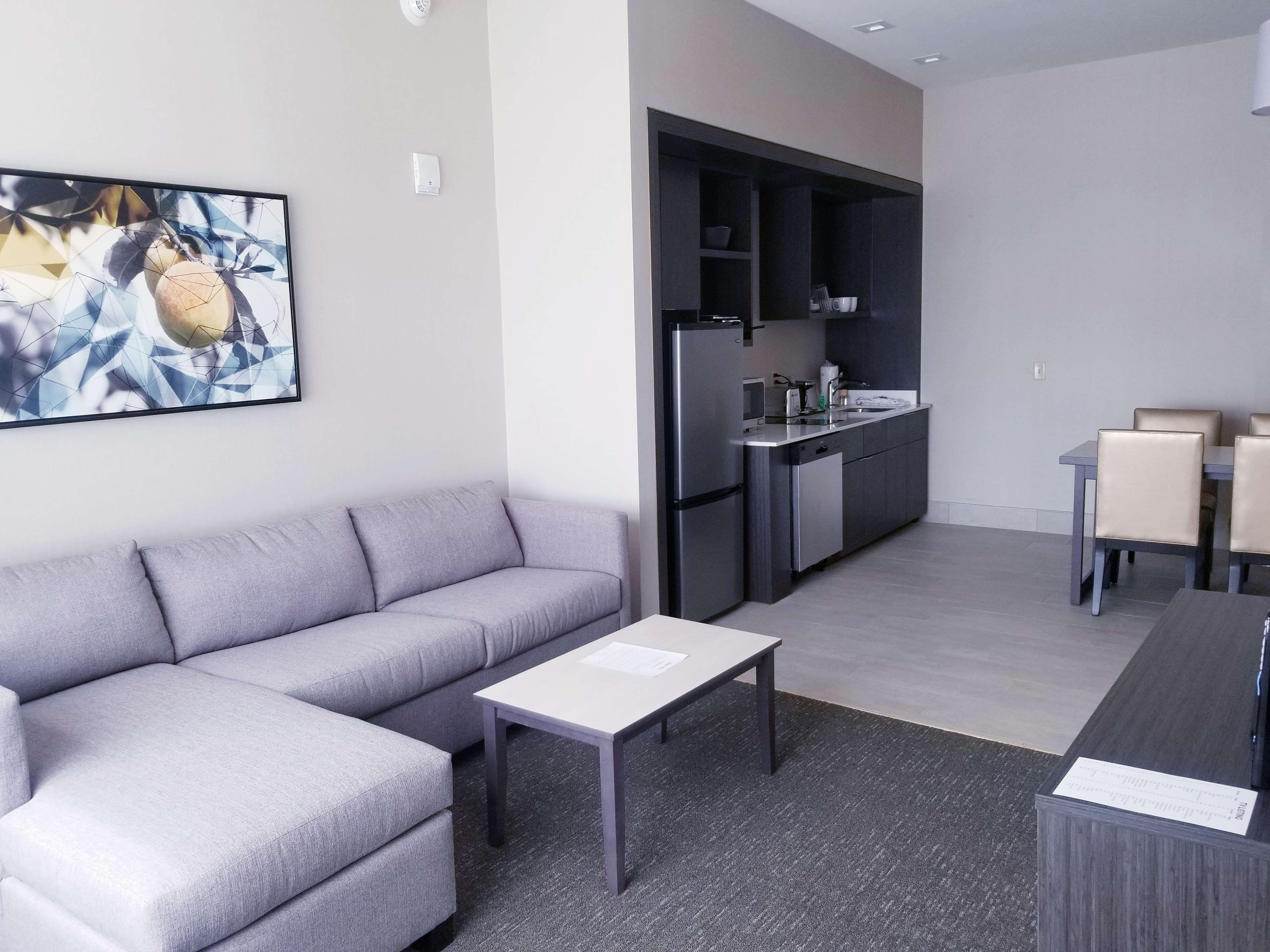 Western Executive Residency Rigby's Water World Hotel 3*