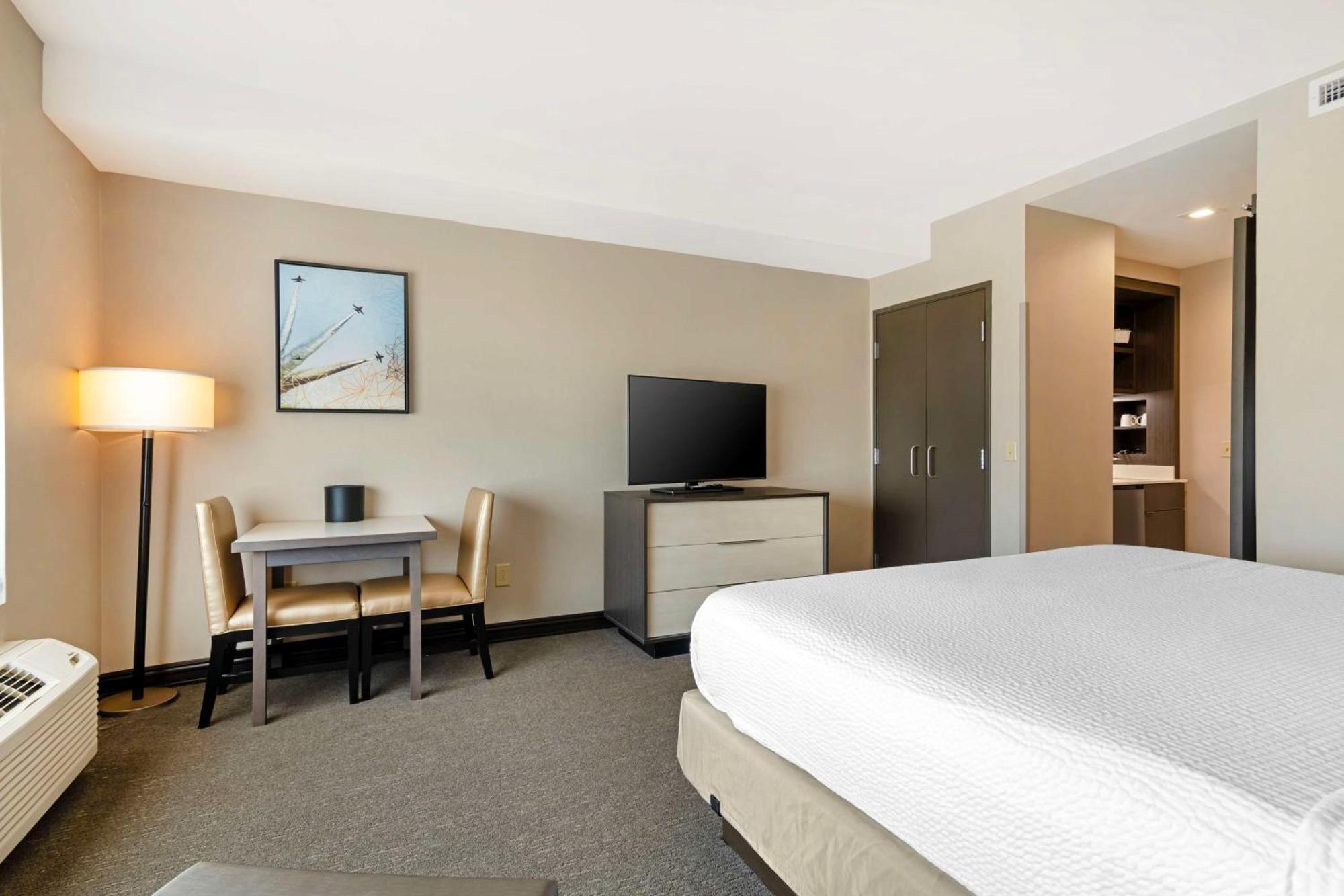 Western Executive Residency Rigby's Water World