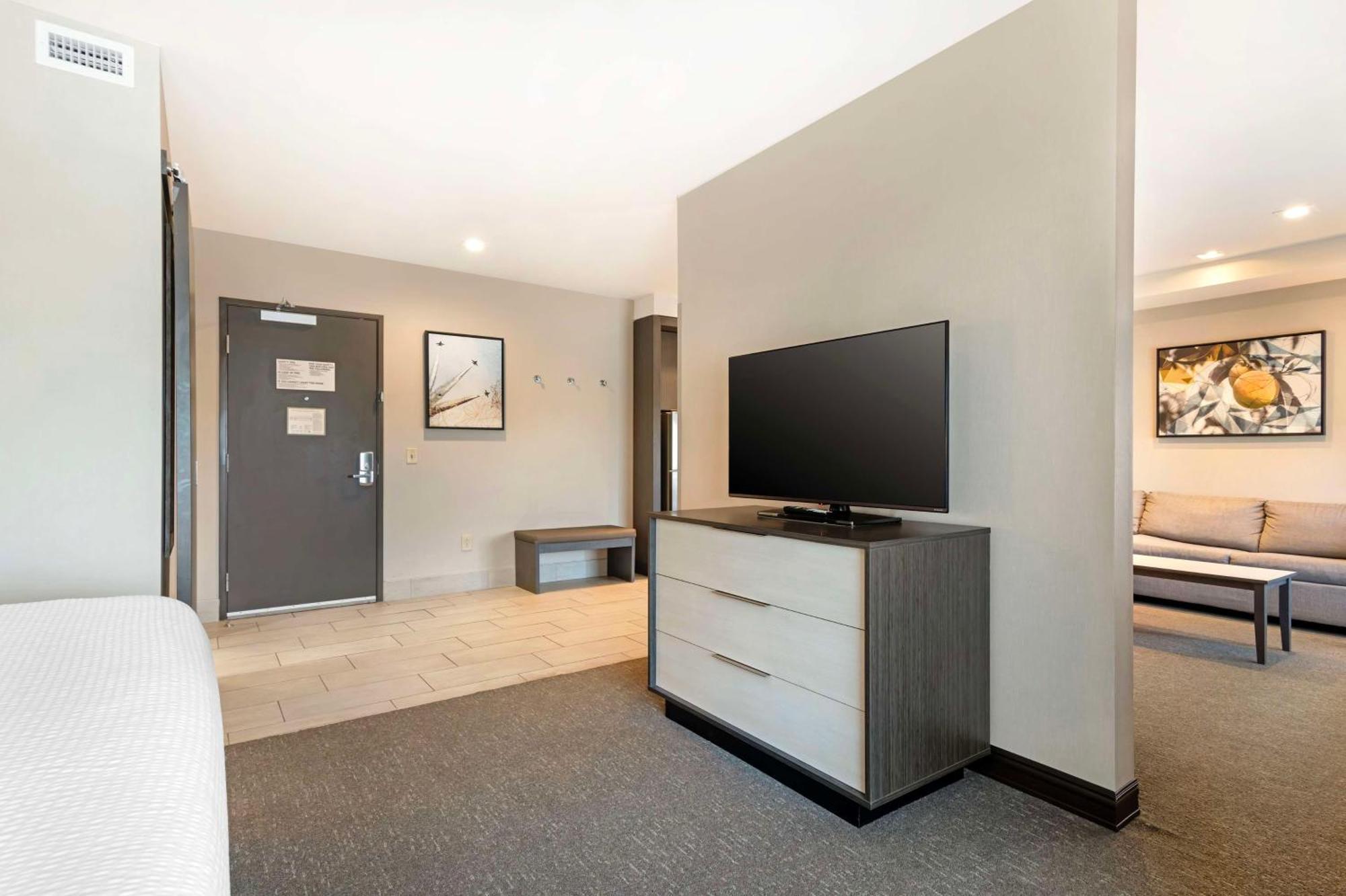 Hotel Western Executive Residency Rigby's Water World 3*